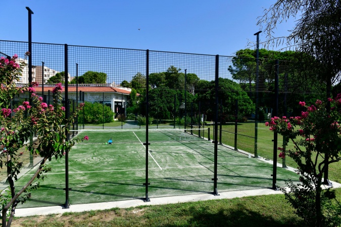 Tenis Sahası