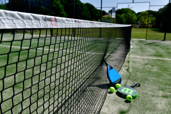 Tenis Sahası