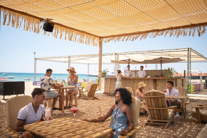 Beach Bar